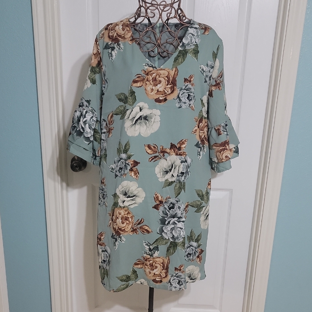 Floral Multicolor V-Neck Shift Dress